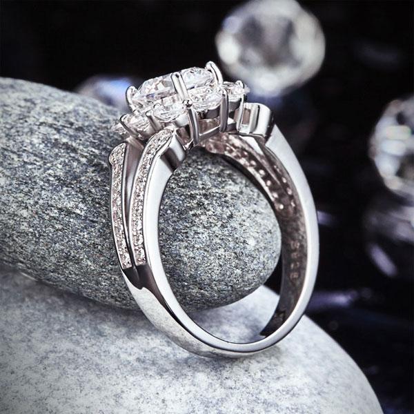 Art Deco Vintage style 925 Sterling Silver Wedding Ring 1.25 Ct Created Diamond