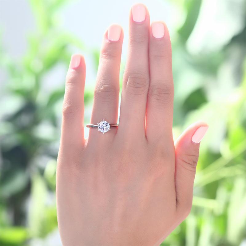 1 Carat Created Diamond Engagement Ring 925 Sterling Silver Classic 6 Claws XFR8