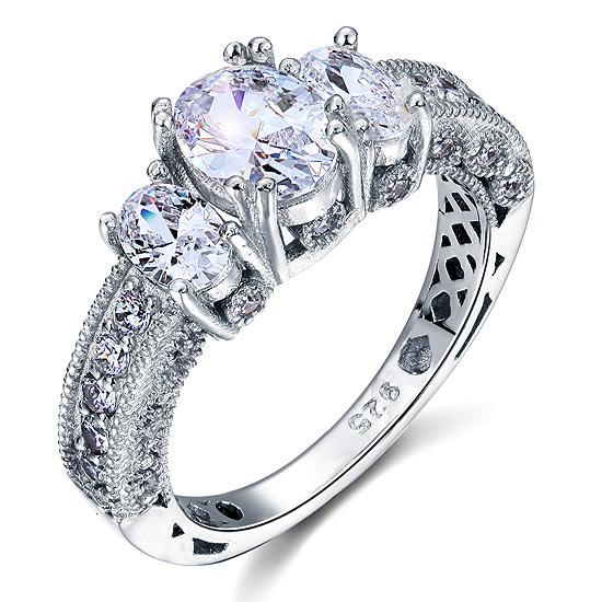 Vintage Style 2 Carat Created Diamond Solid 925 Sterling Silver Wedding Engageme