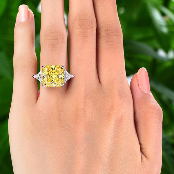 Solid 925 Sterling Silver Three-Stone Luxury Ring 8 Carat Yellow Canary Created