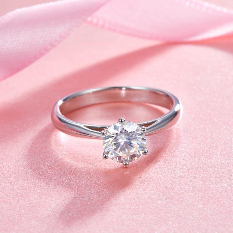 1 Carat Moissanite Diamond Classic 6 Claws Engagement 925 Sterling Silver Ring M