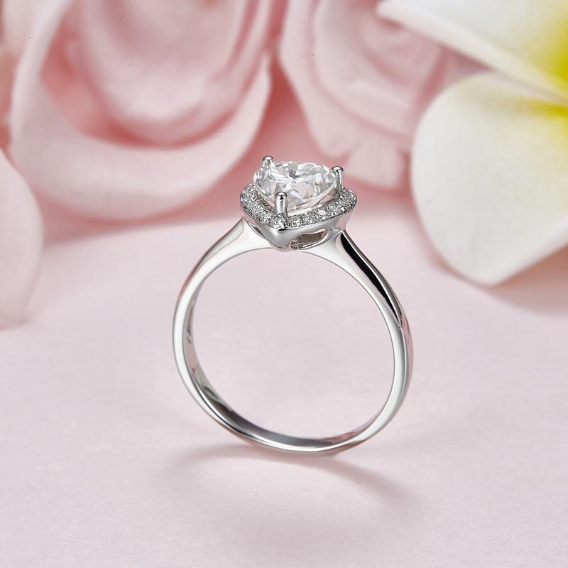 Heart Halo 1 Carat Moissanite Diamond Ring Engagement 925 Sterling Silver MFR834