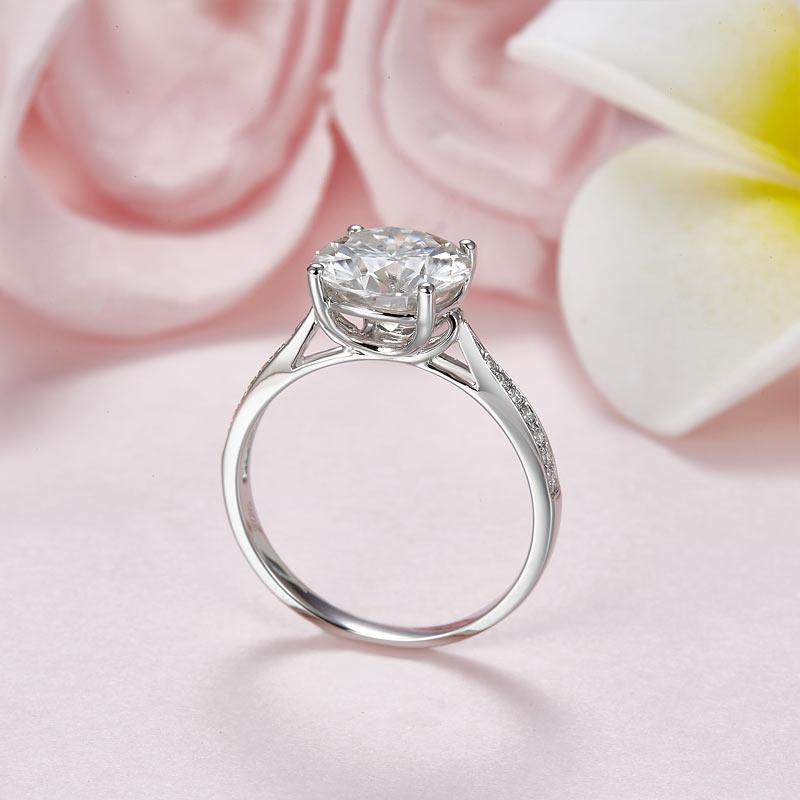 2.5 Carat Moissanite Diamond (9 mm) Luxury Ring Engagement 925 Sterling Silver M