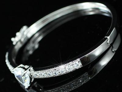 4 Carat Heart Created Diamind Wedding Bridesmaid Bangle XB041