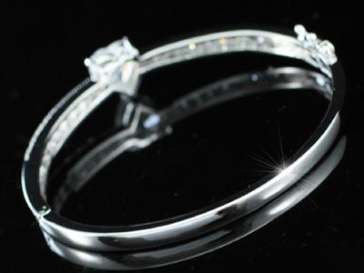 4 Carat Heart Created Diamind Wedding Bridesmaid Bangle XB041