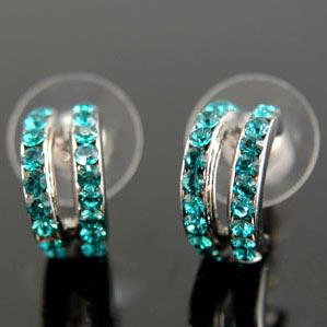 Blue Huggie Earrings use Austrian Crystal XE046