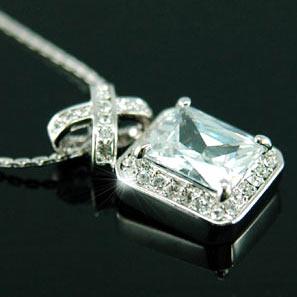 4 Carats Pendant Necklace use Austrian Crystal XN008