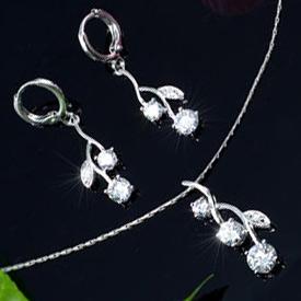 2 Carat Flower Cubic Zirconia CZ 18K RGP Necklace Earrings Set XN184