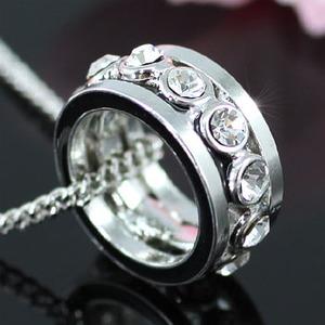 Ring Shape Pendant Necklace use Swarovski Crystal XN240