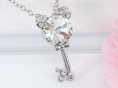3 Carat Mickey Love Key Necklace use Austrian Crystal XN317