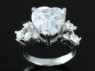 4 Carat Heart CZ Cubic Zirconia Ring use Austrian Crystal XR086